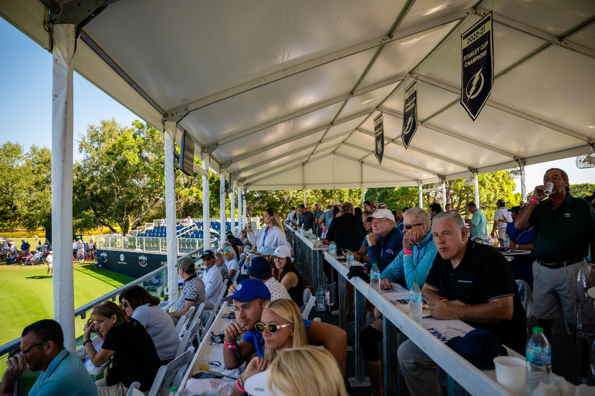 Lightening Lounge tent