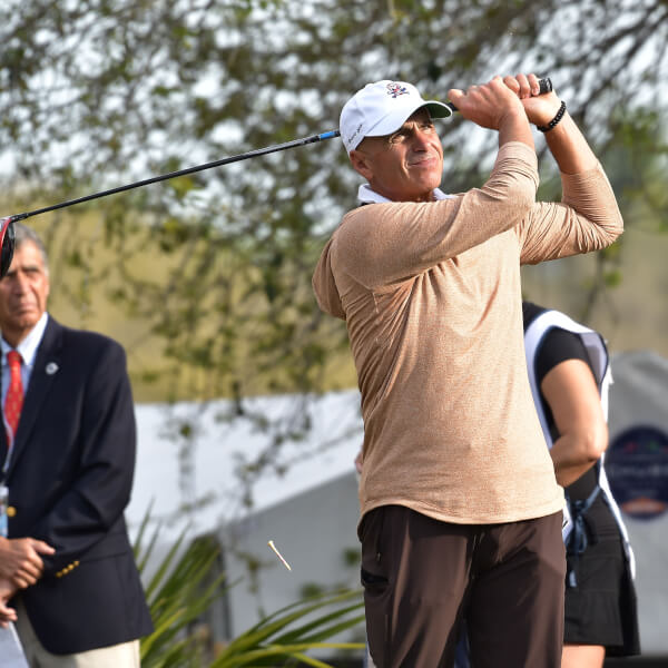 At Chubb, a new swing and some old magic as Mediate leads by three