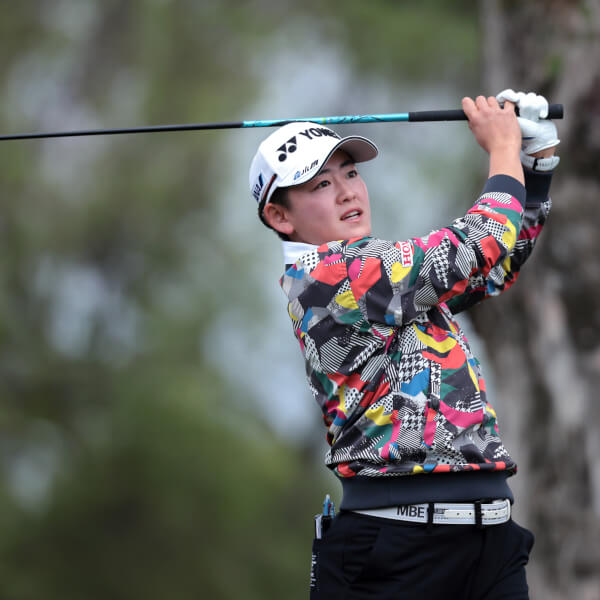 Sunday showdown shaping up with jam-packed leaderboard in LA