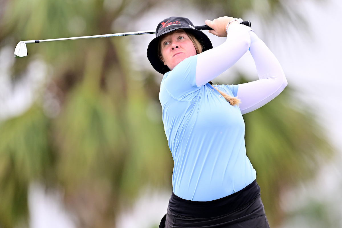 Linblad soars up leaderboard, shares lead with Buhai in LA