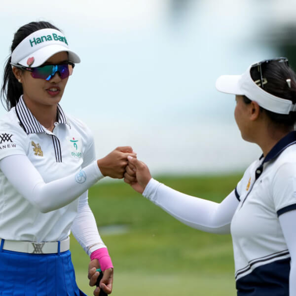 Wannasaen, Boonchant shoot 64 as 'The Sloth Machine' chugs away with a tie for lead